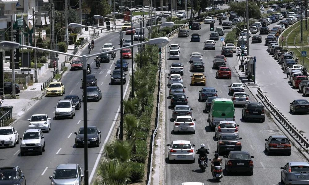 Καθαρά Δευτέρα: Σε εξέλιξη η έξοδος για το τριήμερο και αυξημένη η κίνηση